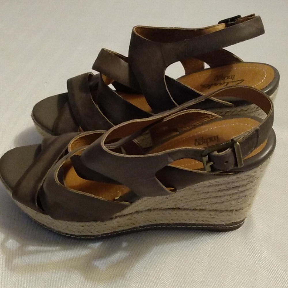 Clarks Indigo Sandal 9